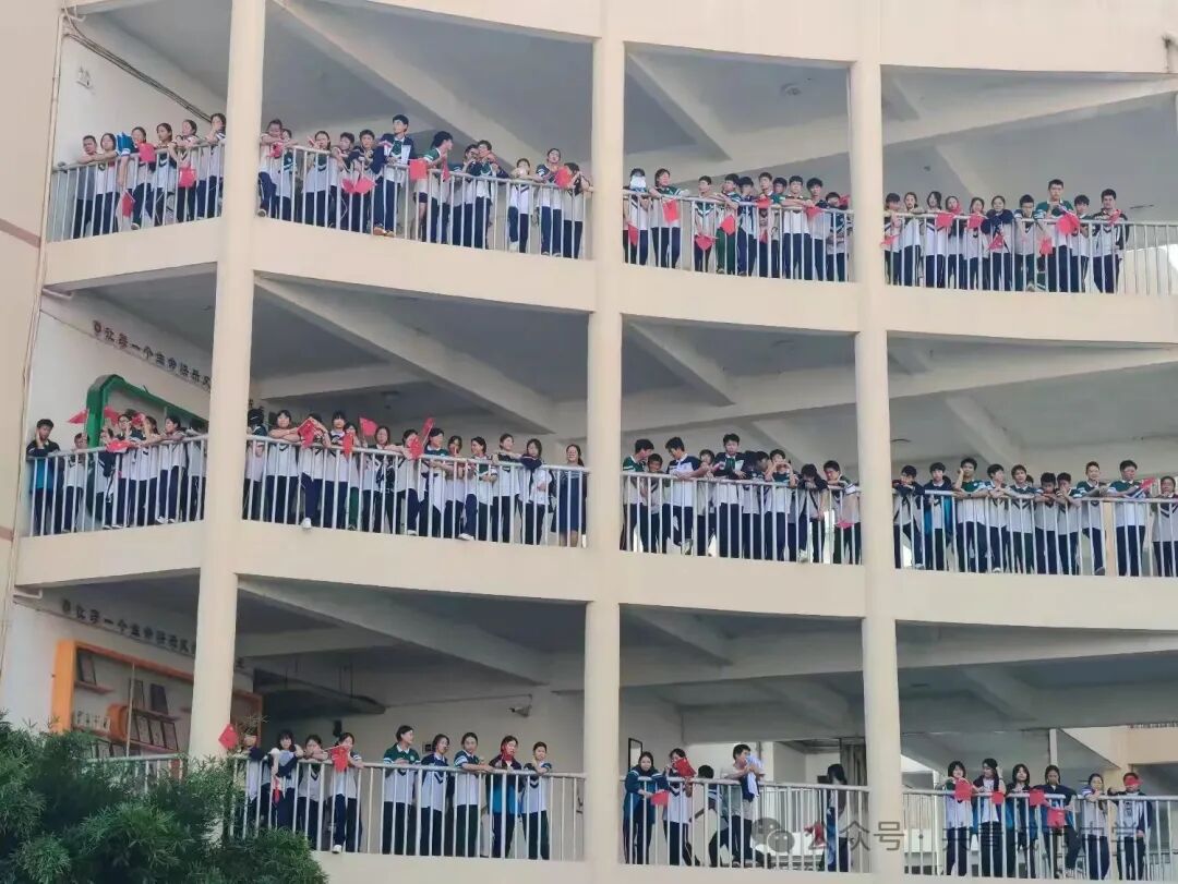 简篇-共中忆未央,中考梦起航 —— 共青城市中学2025届初三毕业生欢送会 图片